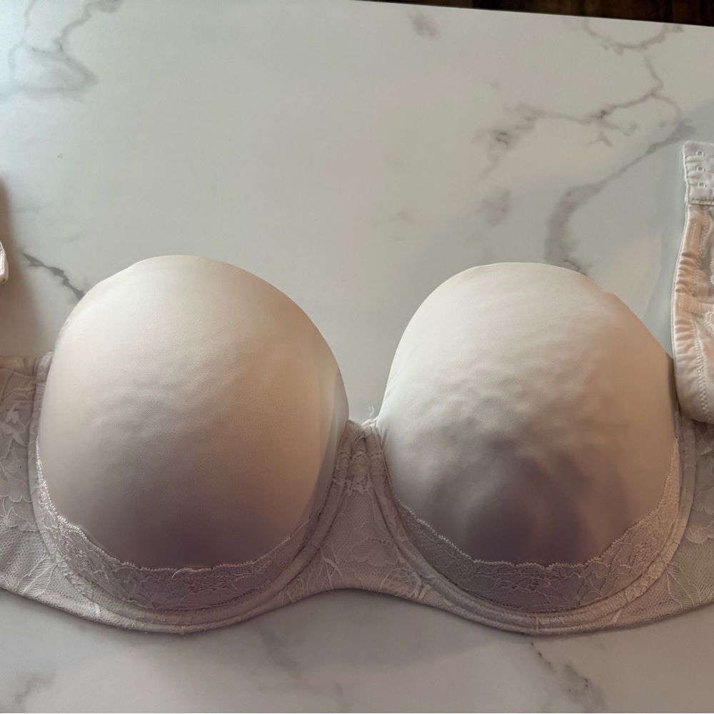 White Strapless Bra